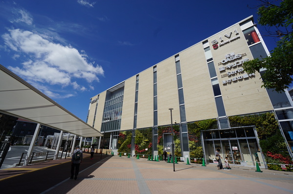 ショッピングセンター　ＢｉＶｉ千里山（ショッピングセンター）まで300m