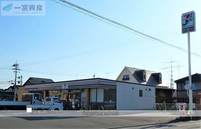 コンビニ　セブンイレブン（コンビニ）まで534m