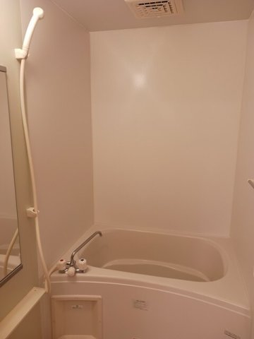 バス・シャワールーム　日々の疲れを癒すお風呂付です