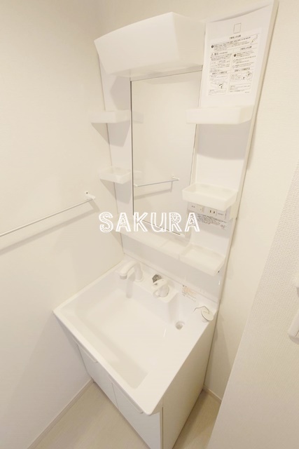 洗面設備　忙しい朝には欠かせない洗面所です♪