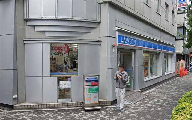 コンビニ　ローソン 日本橋蛎殻町一丁目店（コンビニ）まで158m