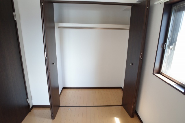 収納　※写真は別号室のものですので現状優先とさせていただきます