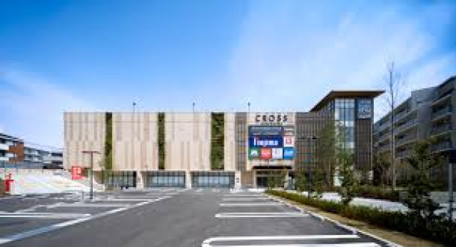 ショッピングセンター　クロス向ヶ丘（ショッピングセンター）まで840m