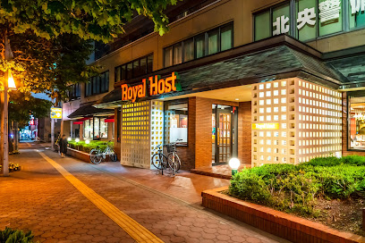 飲食店　ロイヤルホスト平岸店（飲食店）まで367m