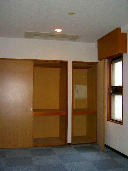 収納　※リフォーム前の写真です。