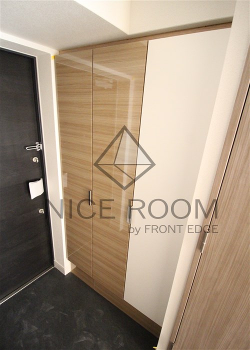 玄関　プレサンスOSAKA DOMECITYビーツ　玄関