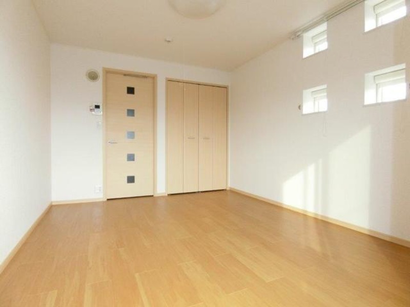 居室・リビング　図面と現状が相違がある場合には現状を優先