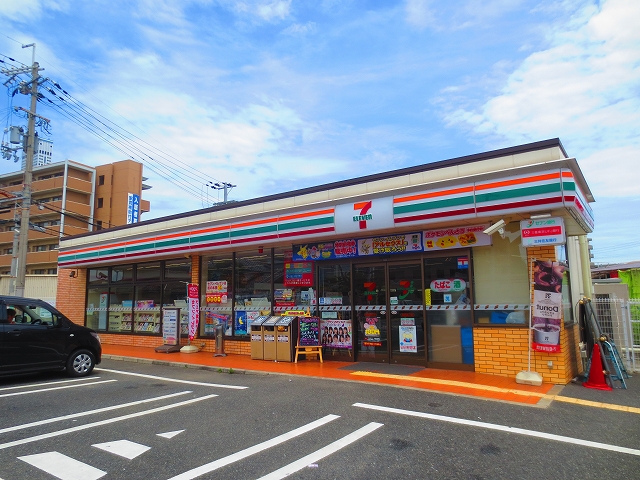 コンビニ　セブンイレブン 泉佐野松原2丁目店（コンビニ）まで366m
