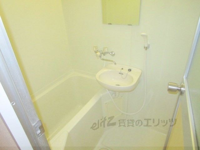 バス・シャワールーム　風呂