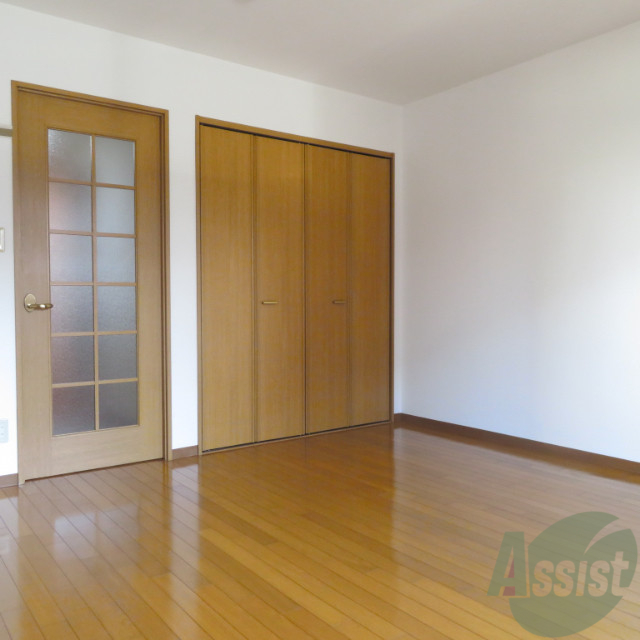 居室・リビング　広々としたリビングです。レイアウト楽しみですね。