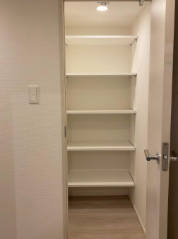 収納　シューズインクローゼット
