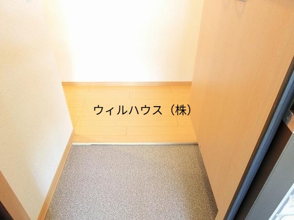 玄関　シューズボックスあり！