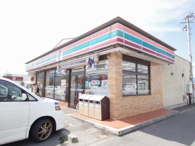 コンビニ　セブンイレブン長野松岡店（コンビニ）まで433m