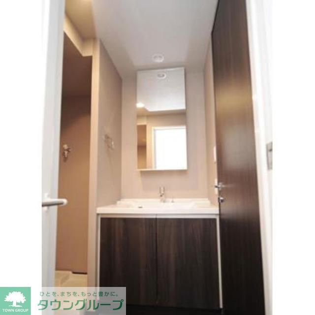 洗面設備　※写真は同タイプ住戸です。