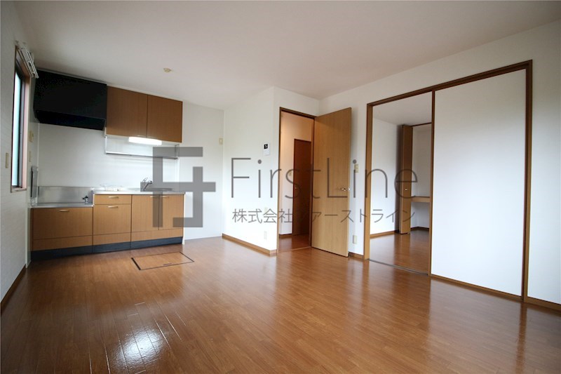 居室・リビング　別号室の写真です