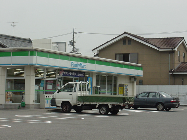 その他　ファミリーマート港甚兵衛通店（その他）まで511m