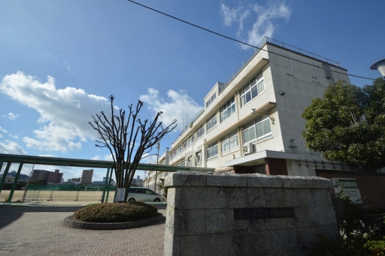 中学校　広島市立大州中学校（中学校）まで1006m