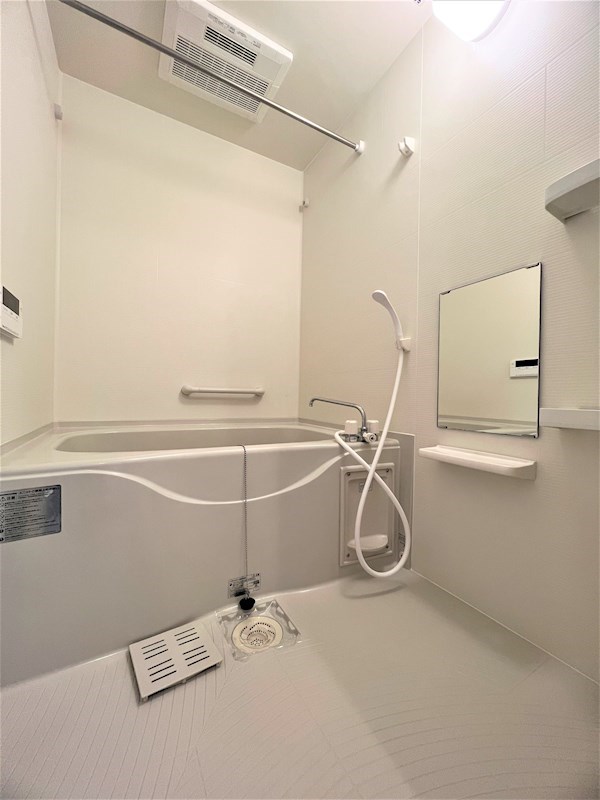 バス・シャワールーム　追い焚き付の浴室♪