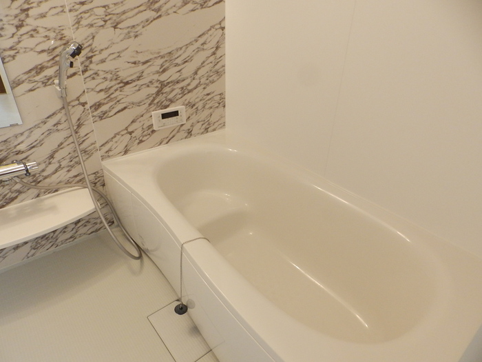 バス・シャワールーム　一坪風呂