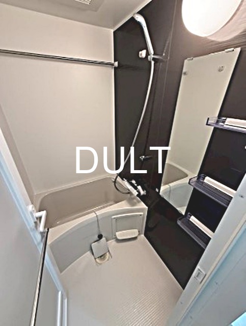 バス・シャワールーム　バスルームです。