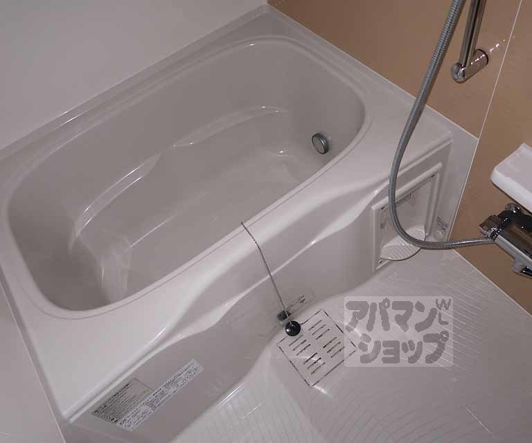 バス・シャワールーム　１１５号室の室内写真です