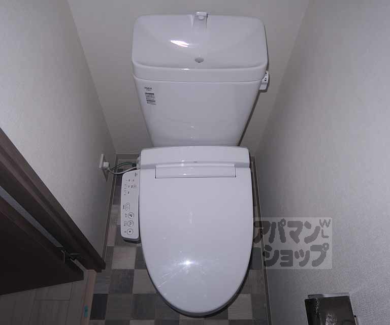 トイレ　１１５号室の室内写真です