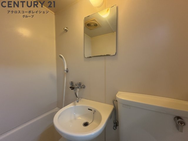 洗面設備　浴室に洗面台があります