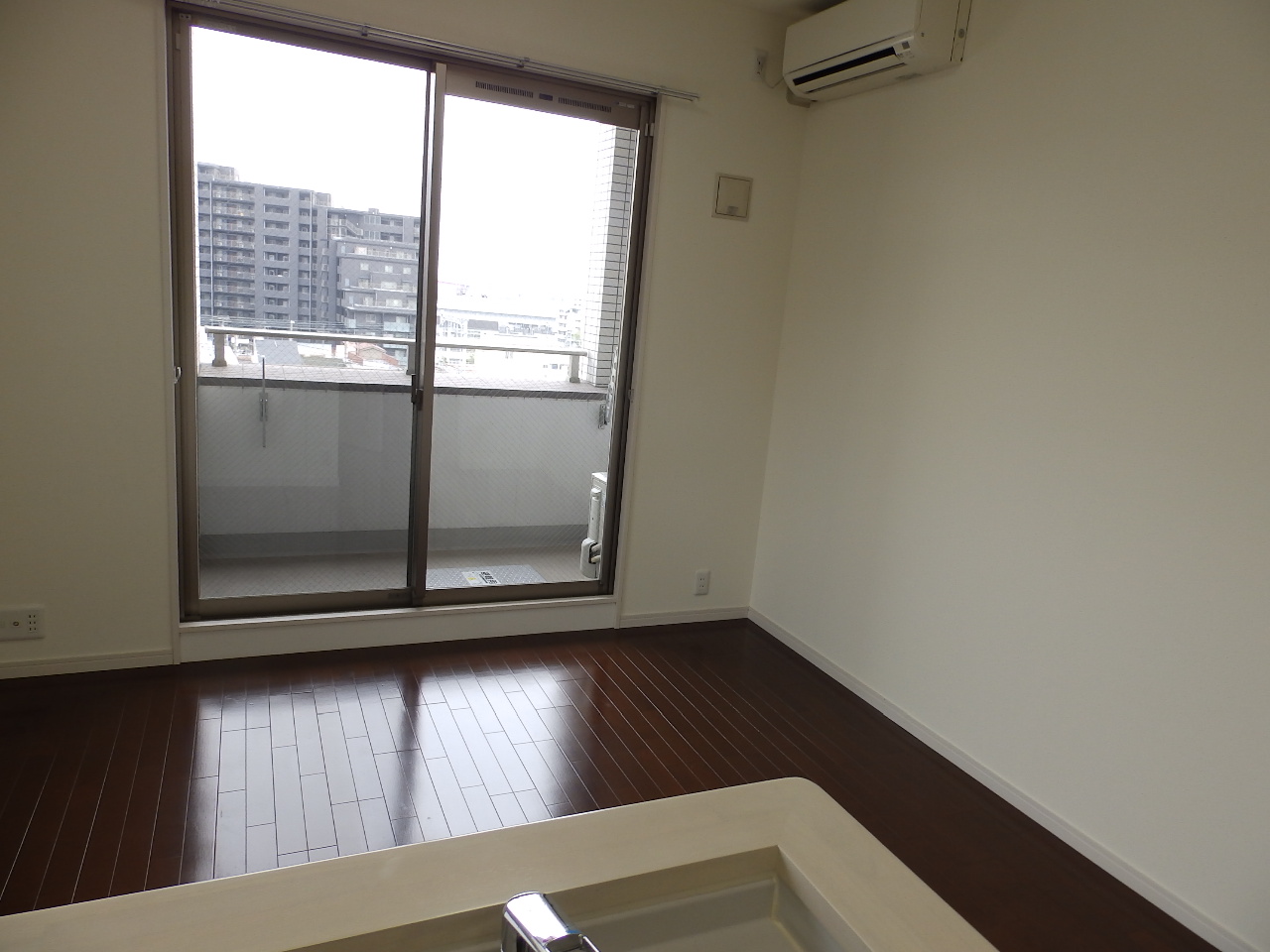 居室・リビング　綺麗な室内