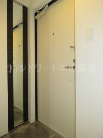 玄関　詳細は、ウィンドワード中の島店までご相談下さい。