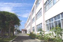 中学校　札幌市立厚別北中学校（中学校）まで1181m