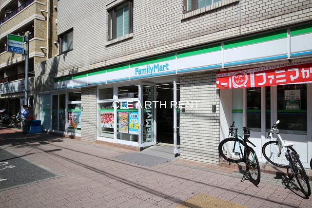 コンビニ　ファミリーマート 西池袋店（コンビニ）まで292m
