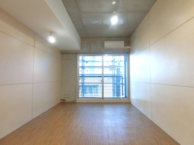 居室・リビング　約9.6帖の広々としたお部屋です