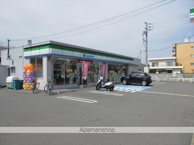 コンビニ　ファミリーマート（コンビニ）まで499m