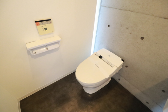 トイレ　※別部屋の写真です