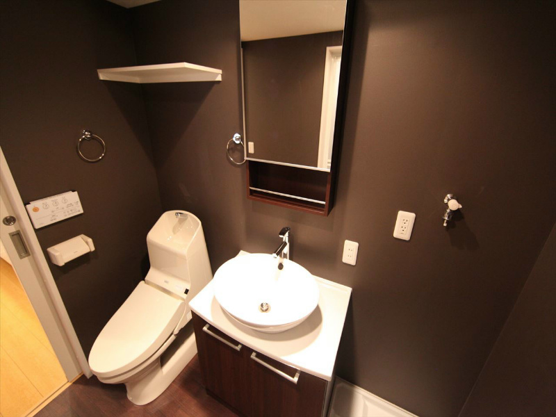 洗面設備　脱衣所　デザイン独立洗面台　洗濯機ご用意できます