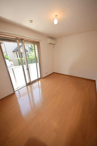 居室・リビング　【大型収納完備で室内スッキリ♪】おすすめ！！