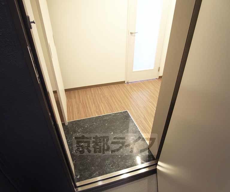 玄関　・お問い合わせは京都ライフまで・