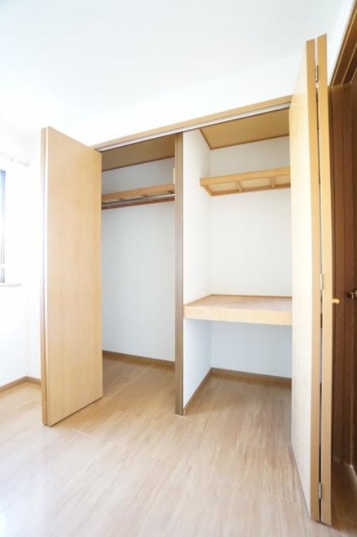 収納　※同物件・反転タイプの写真です。