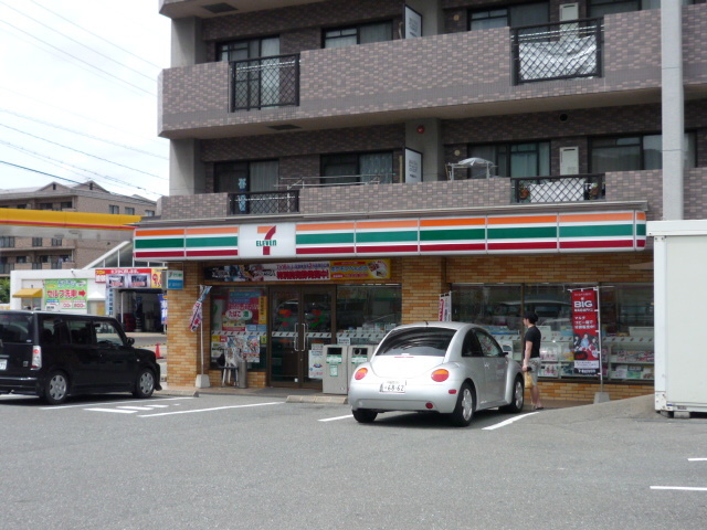 コンビニ　セブンイレブン福岡東油山店（コンビニ）まで330m