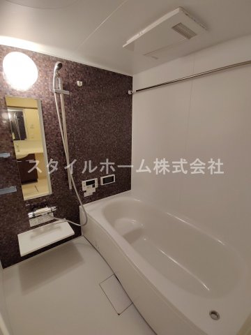 バス・シャワールーム　お風呂です