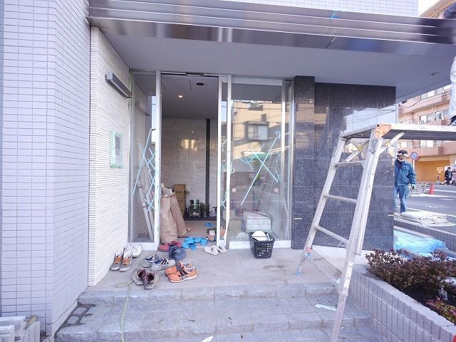 エントランス　★工事中エントランスです★