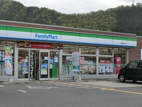コンビニ　ファミリーマート西脇野村店様（コンビニ）まで700m