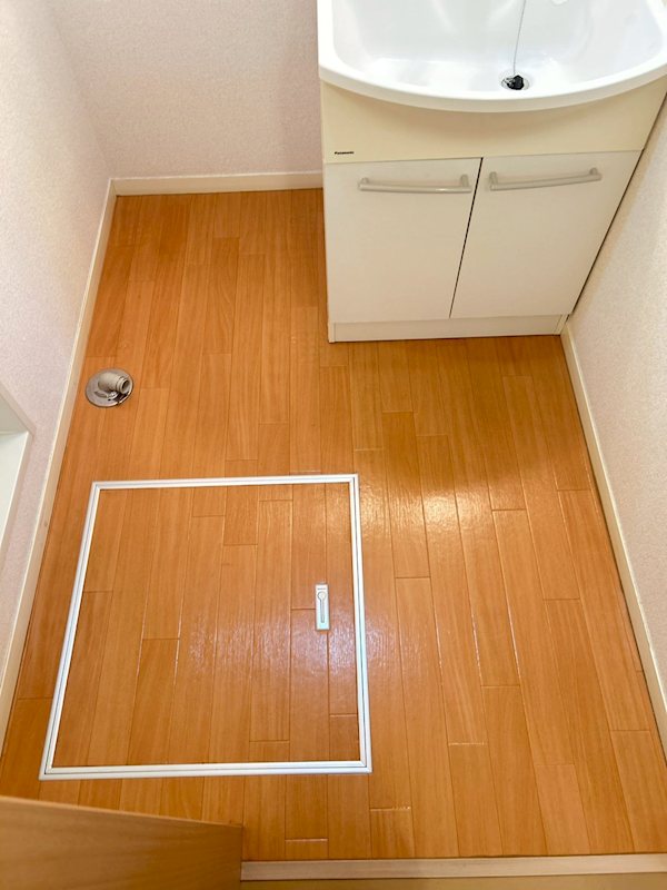 その他設備　室内洗濯機置き場完備。