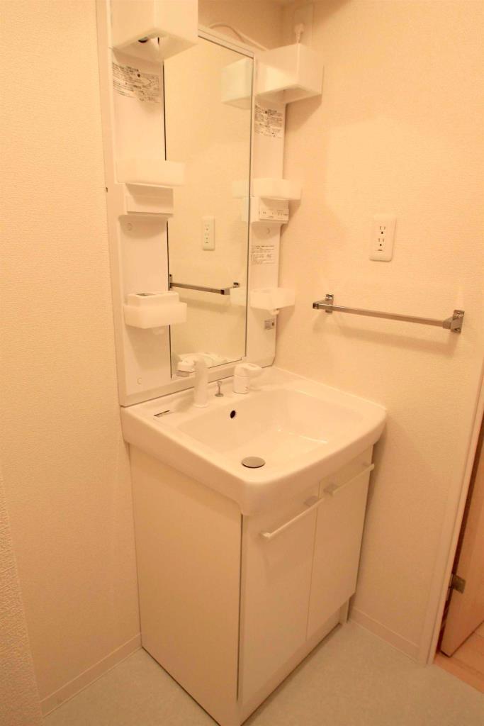 洗面設備　身支度はここで♪