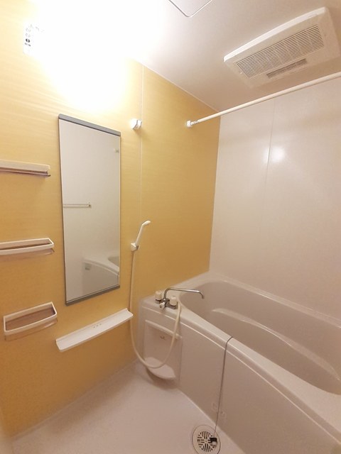 バス・シャワールーム　バス