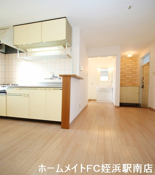 居室・リビング　★駐車場込みでこのお家賃♪★