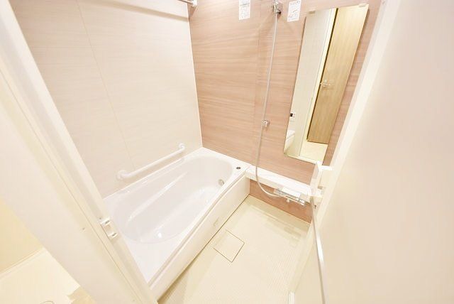 バス・シャワールーム　お問合せは(株)タウンハウジングレジデンス事業部【03-…