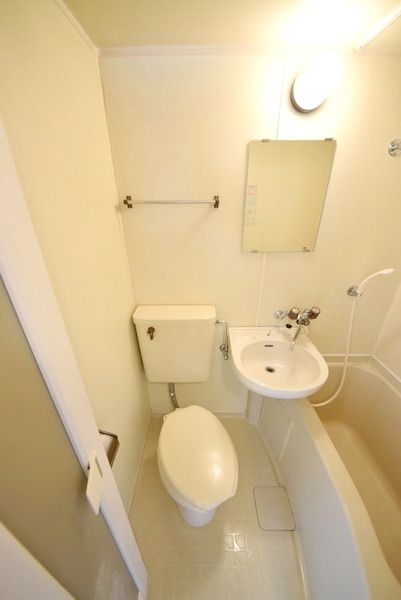 トイレ　★３点式ユニットバス★