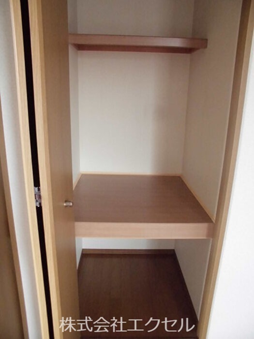 収納　押入完備です。