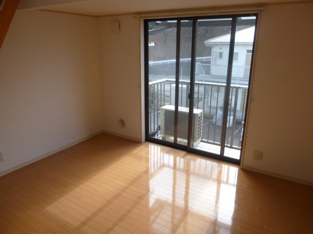 居室・リビング　別室参照。